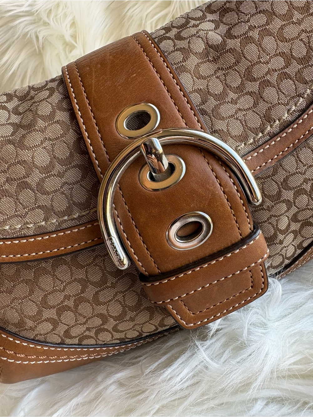 ! SOLD! COACH Soho Buckle Shoulder Bag - F10925 - Khaki Signature Leather Y2 - Picture 5 of 8